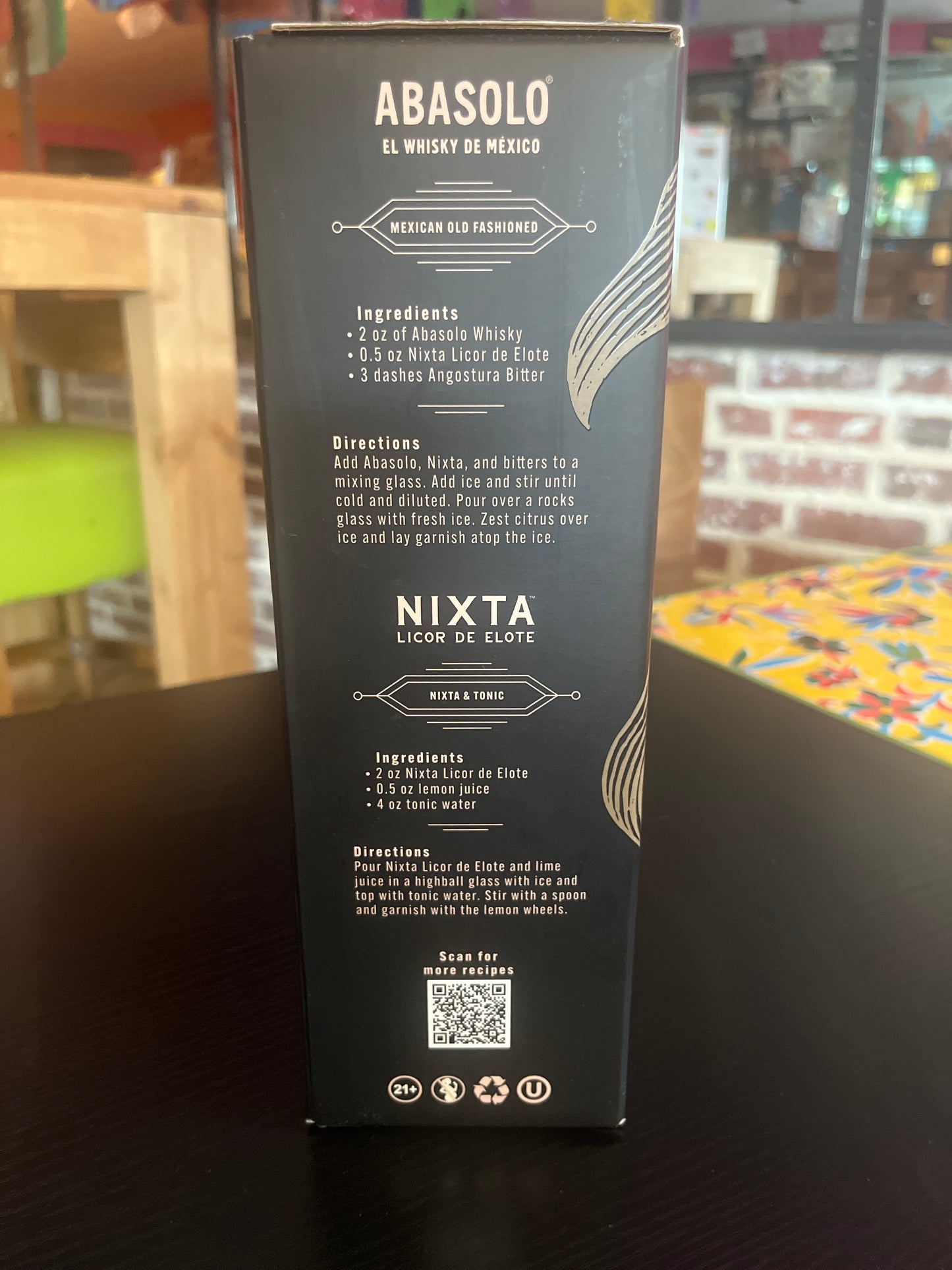 Coffre Whisky du Mexique + Liquer de Maïs